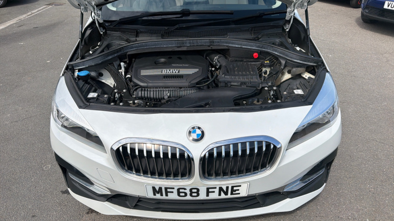 BMW 2 Series 220i Luxury 5dr DCT Petrol Hatchback